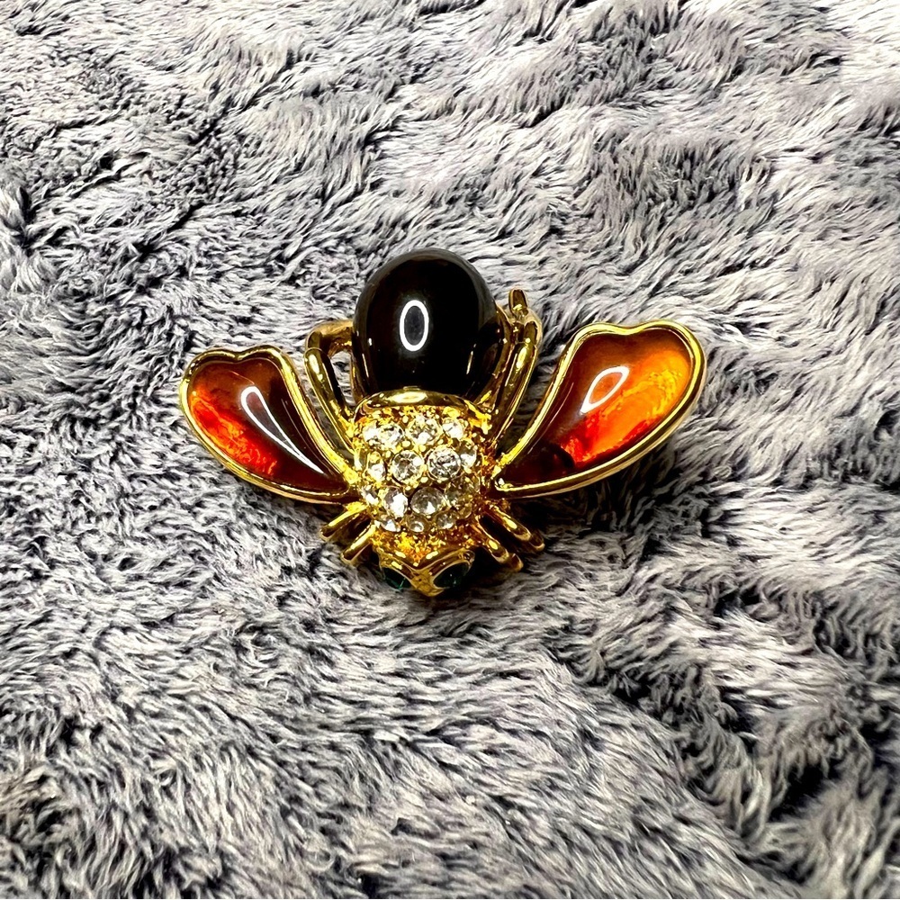 Vintage Joan Rivers Amber Resin and Crystal Bee Pin Brooch